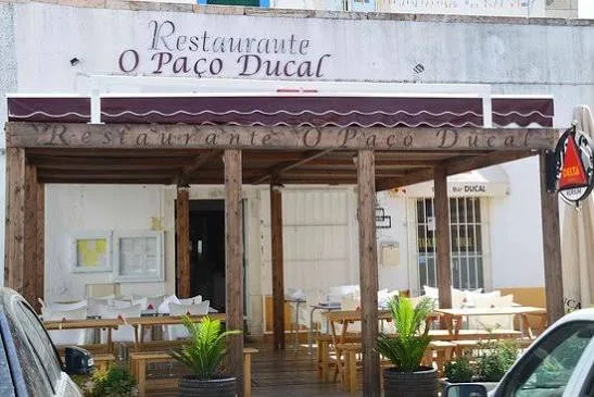 Entrance and outdoor tables of the O Paço Ducal restaurant